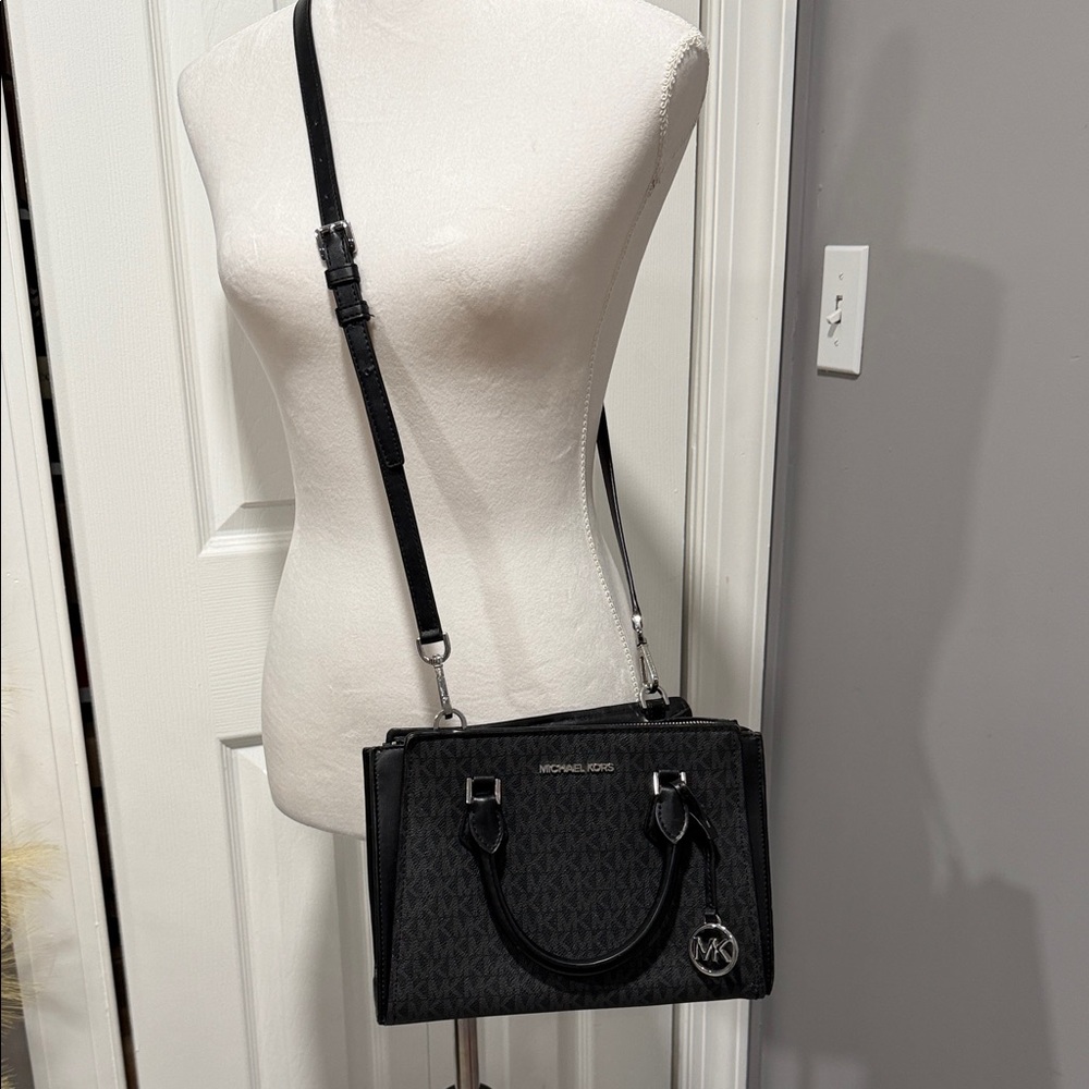 Michael Kors Black Monogram Satchel - Picture 6 of 9
